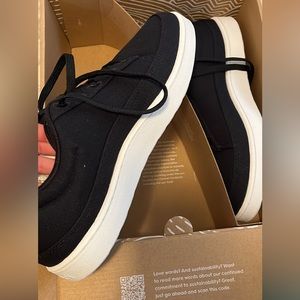 Allbirds Black Canvas Pacers